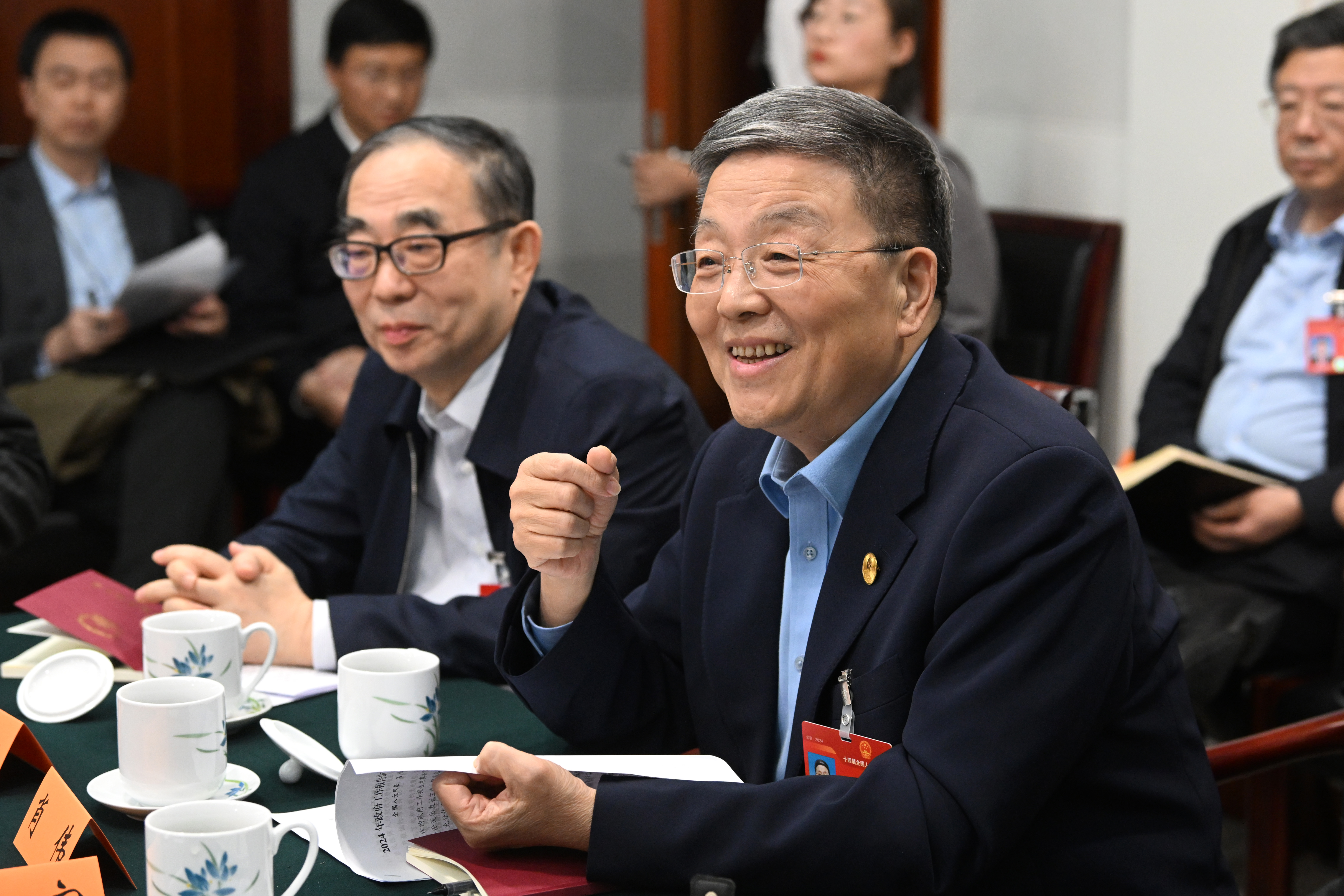 ����۽�|���뼶ý���»��硢�»�����ע����Фΰ��������